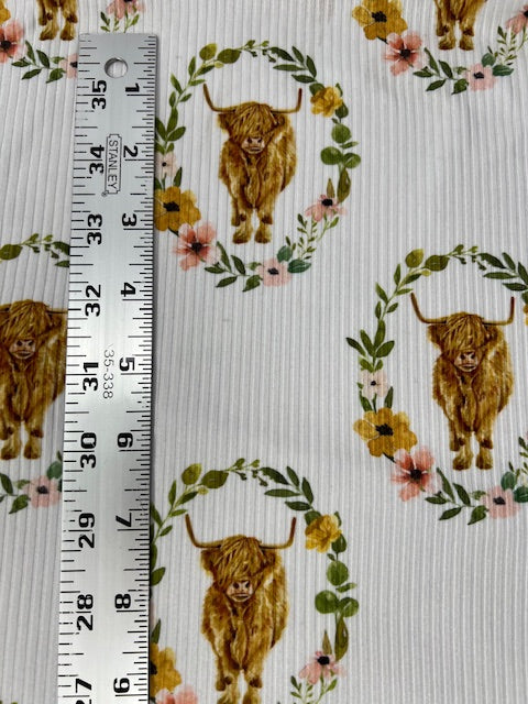 Cate & Rainn Charlotte Highland Cow Wreath Rib Knit
